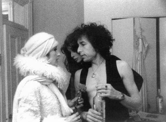 RENALDO AND CLARA JOAN BAEZ, BOB DYLAN Date: 1978. Strictly editorial use only in conjunction with the promotion of the film. Credit line mandatory. This image is copyright of the film company and is supplied under the terms of issue as film still. No commercial or book cover use permitted without prior consent from the film company.  Mandatory credit line: Image courtesy Ronald Grant Archive Mary Evans