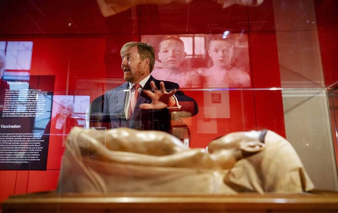 16-07-2020 Leiden King Willem-Alexander during the opening of the exhibition Infected! ( ‘Besmet!’) at the Rijksmuseum Boerhaave in Leiden. The exhibition is about the outbreaks of infectious diseases such as plague and smallpox and how they can disrupt life and the recent outbreak of the coronavirus COVID-19.  Copyright: xxPPE pool Nieboer Lonkhuijsenx