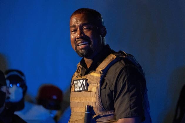 Bilder des Jahres 2020, Entertainment 07 Juli Entertainment Themen der Woche KW30 Entertainment Bilder des Tages News Bilder des Tages American rapper and entrepreneur Kanye West, wearing a bulletproof vest, breaks down in tears during his first campaign event in the upcoming presidential election, Sunday, July 19 2020, in North Charleston, South Carolina. Kanye told the crowd that his wife Kim Kardashian almost aborted their first child, everyone that has a baby should get a million dollars and that marijuana should be free.  CHS20200719204 RICHARDxELLIS