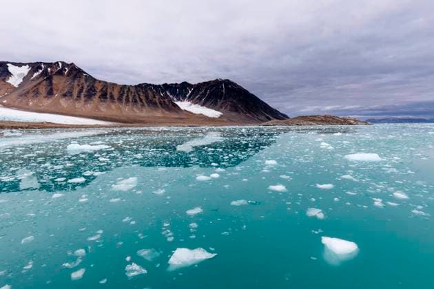 ice floe around Svalbard (CTKxPhoto OndrejxZaruba) CTKPhotoF202007180665201