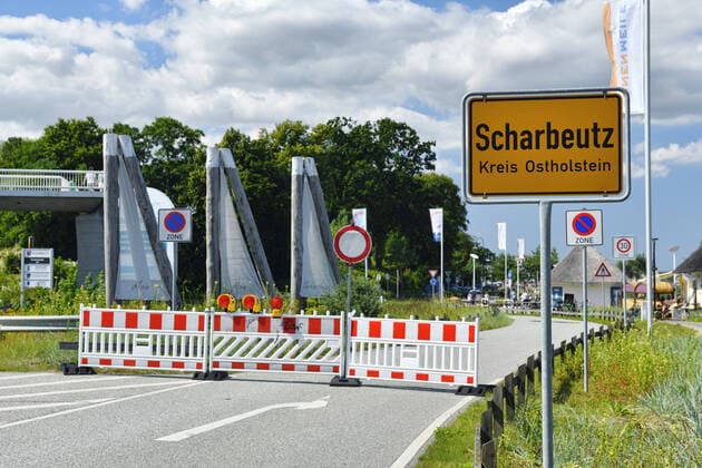 Gesperrte Zufahrt zum Strand in Scharbeutz, Schleswig-Holstein, Deutschland, Europa