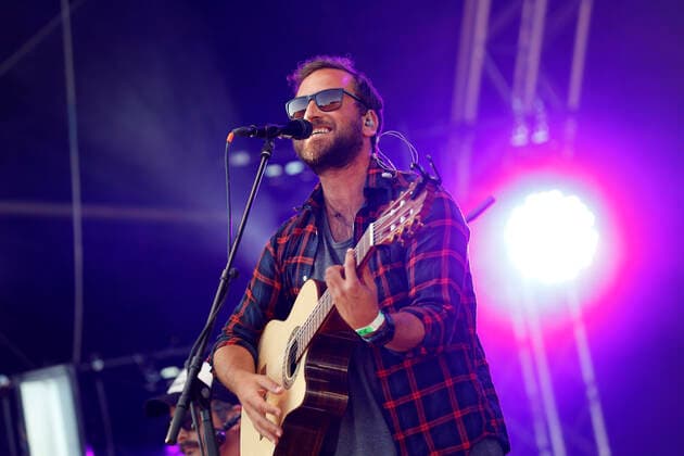 JPson live im Kulturgarten in der Bonner Rheinaue. Das Bonn Live Kulturgarten Open Air Festival 2020 ist Europas erstes Open Air Musik Festival unter Corona-Auflagen wegen der Covid-19 Pandemie. Bonn, 21.07.2020