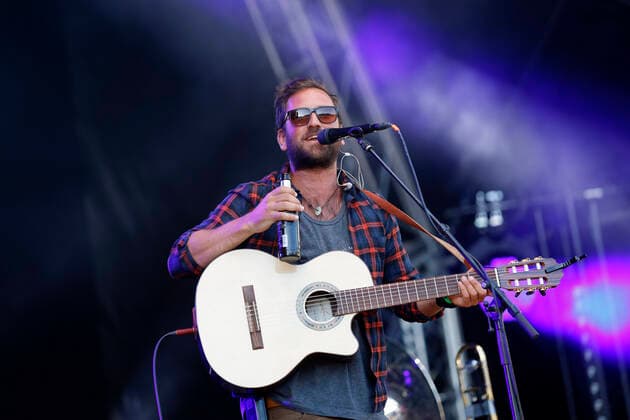 JPson live im Kulturgarten in der Bonner Rheinaue. Das Bonn Live Kulturgarten Open Air Festival 2020 ist Europas erstes Open Air Musik Festival unter Corona-Auflagen wegen der Covid-19 Pandemie. Bonn, 21.07.2020
