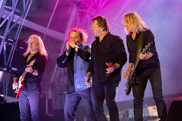 Bilder des Jahres 2020, Entertainment 07 Juli Entertainment Themen der Woche KW31 News Bilder des Tages Bernd Römer, Martin Becker, Claudius Dreilich und Christian Liebig von Karat live beim Domstufen-Open Air 2020 auf dem Domplatz. Erfurt, 28.07.2020 *** Bernd Römer, Martin Becker, Claudius Dreilich and Christian Liebig von Karat live at the cathedral steps Open Air 2020 on the cathedral square Erfurt, 28 07 2020 Foto:xM.xKremerx xFuturexImage