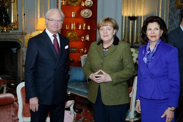King Carl XVI Gustaf, Queen Silvia, Audience with the Chancellor of Germany, H.E. Ms Angela Merkel at the Royal Palace, Stockholm, Sweden 2017-01-31 (c) Patrik Österberg IBL Bildbyra Kungaparet, Audiens för Tysklands förbundskansler H.E. Ms Angela Merkel Stockholm Sverige Kungahus Sverige x2857x  Copyright: xPatrikxCxÖsterberg TTx Audience with the Chancellor of Germany, H.E. Ms Angela Merkel