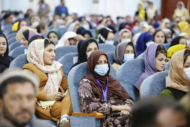 Afghanistan, Die große Versammlung Loja Dschirga in Kabul Afghan grand assembly Female delegates attend a grand assembly, known as Loya Jirga, in Kabul, Afghanistan, on Aug. 7, 2020. 