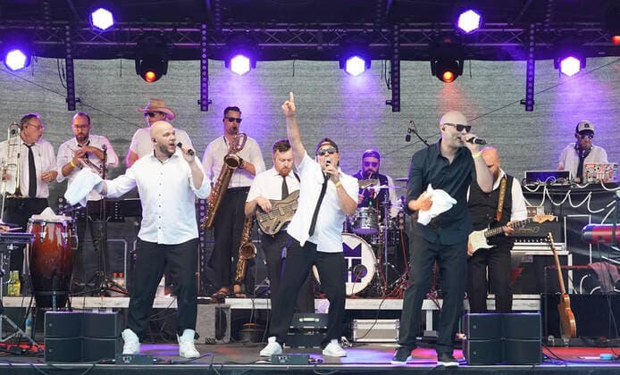 Entertainment Themen der Woche KW32 Trebur 08.08.2020: Treburer Kultursommer Music Monks treten auf mit den Hits von SEED und Peter Fox
