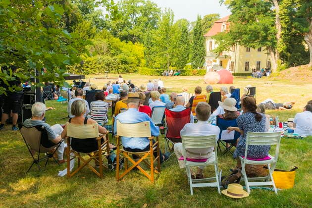 Proschwitz Proschwitzer Musik-Picknick. Ein Konzert im Rahmen des Moritzburg Festivals. Proschwitz Sachsen GERMANY