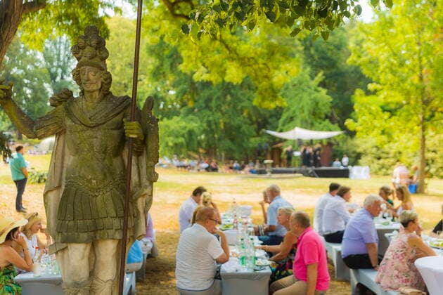 Proschwitz Proschwitzer Musik-Picknick. Ein Konzert im Rahmen des Moritzburg Festivals. Proschwitz Sachsen GERMANY