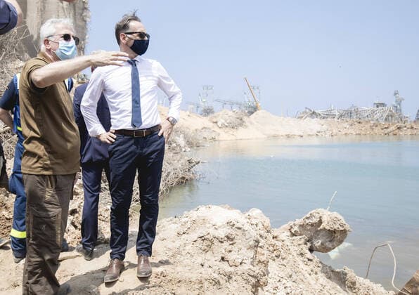 Bilder des Jahres 2020, News 08 August News Themen der Woche KW33 News Bilder des Tages Bundesaussenminister Heiko Maas (SPD) besucht das Epizentrum der Explosion im Hafen von Beirut, 12.08.2020. Beirut Libanon *** Federal Foreign Minister Heiko Maas SPD visits the epicentre of the explosion in the port of Beirut, 12 08 2020 Beirut Lebanon Copyright: xXanderxHeinl photothek.netx