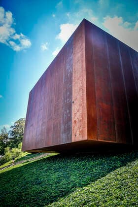 Architektur von RCR Arquitectes NEWS : Musee Soulage - Rodez - Le 14 08 2020 ThierryBreton Panoramic 