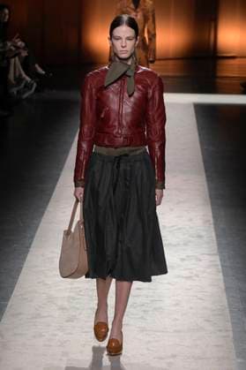 A model walking the runway during the Tods Fall 2020 show during Milan Fashion Week - Feb 21, 2020 - MFW: Tods Fall 2020, Milano  Copyright: xSHOWbitx h_207575250