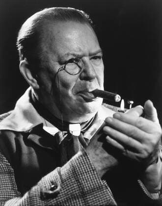OSCARS. Bester Nebendarsteller. Preisträger 1941-1950 Charles Coburn, Publicity Portrait for the Film The More the Merrier , 1943  Copyright: xJTxVintagex jtv007176