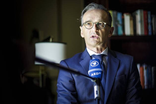 News Bilder des Tages Bundesaussenminister Heiko Maas, SPD, aufgenommen waehrend eines Pressestatements in Abu Dhabi, 18.08.2020. Abu Dhabi United Arab Emirates *** German Foreign Minister Heiko Maas, SPD, recorded during a press statement in Abu Dhabi, 18 08 2020 Abu Dhabi United Arab Emirates Copyright: xJaninexSchmitz photothek.netx