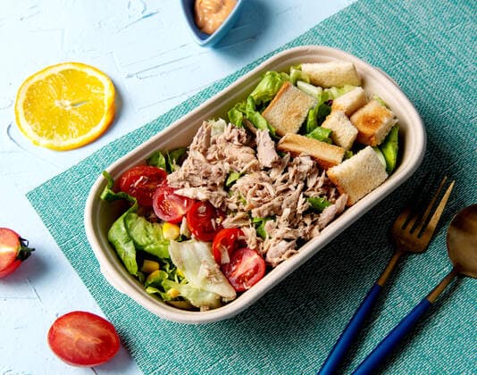 Tuna salad light.  622774260892041366