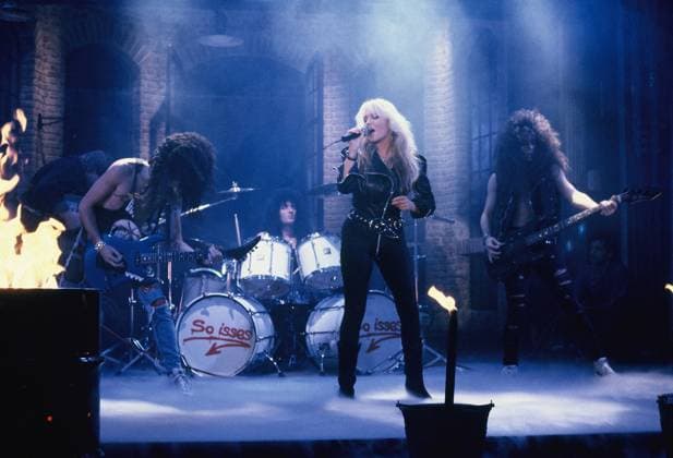 Die Rock Sängerin Doro Pesch bei einem TV Auftritt am 17.04.1989 *** The rock singer Doro Pesch at a TV appearance on 17 04 1989