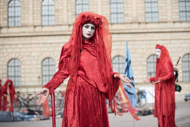 Red Rebels Action in Munich - Summer 2019 München 20.10.2019 *** Red Rebels Action in Munich Summer 2019 Munich 20 10 2019 , Copyright: xThomasxVonierx