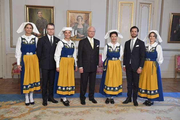 STOCKHOLM 2019-06-06 Prinsessan Madeleine, prins Daniel, kronprinsessan Victoria, kung Carl XVI Gustaf, drottning Silvia, prins Carl Philip och prinsessan Sofia vid nationaldagsmottagningen pa Stockholm slott i samband med nationaldagsfirandet. Stockholm Sverige x11920x *** STOCKHOLM 2019 06 06 Princess Madeleine, Prince Daniel, Crown Princess Victoria, King Carl XVI Gustaf, Queen Silvia, Prince Carl Philip and Princess Sofia at the National Day reception at Stockholm Castle in connection with the National Day celebration Stockholm Sweden x11920x,  Copyright: xKarinxTörnblom TTx NATIONALDAGEN KUNGAFAMILJEN