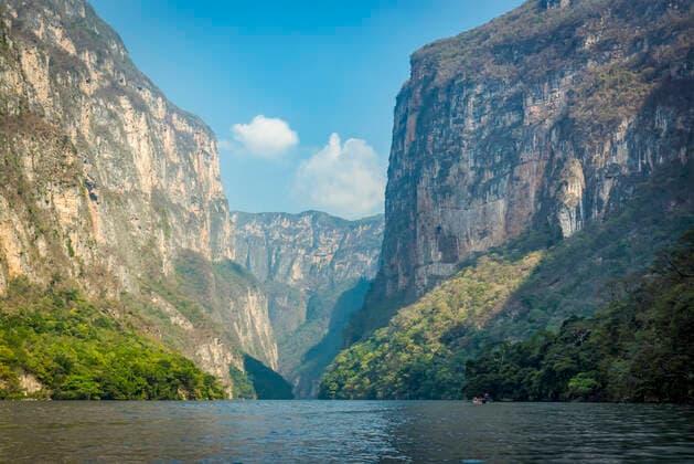View of Sumidero Canyon, which is represented on the Chiapas state seal, Sumidero Canyon National Park; Chiapas, Mexico  Copyright: Dosfotos 13550356