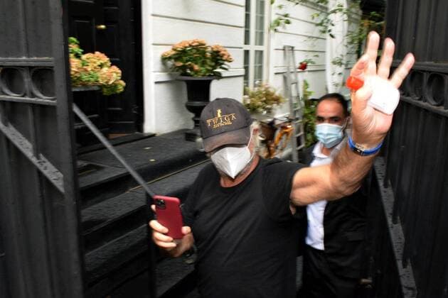 Bilder des Jahres 2020, Entertainment 08 August Flavio Briatore after being admitted to San Reffaele, arrives at the residence of Daniela Santanche in via Soresina, 3 where he will spend the home qurantena after contracting Covid-19 (Maurizio Maule Fotogramma, MILAN - 2020-08-29) p.s. la foto e utilizzabile nel rispetto del contesto in cui e stata scattata, e senza intento diffamatorio del decoro delle persone rappresentate  Copyright: xMaurizioxMaulex xFOTOGRAMMAx