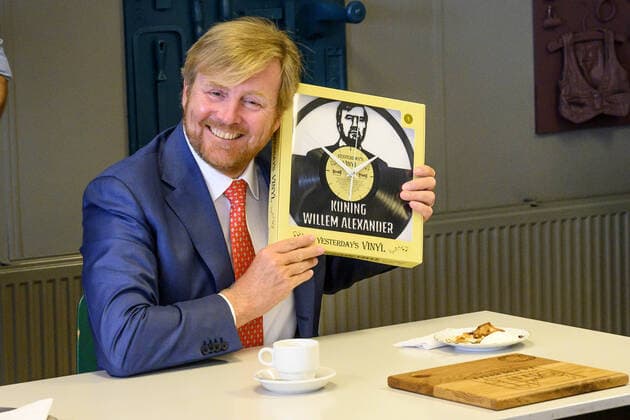 Bilder des Jahres 2020, Entertainment 09 September Entertainment Themen der Woche KW36 Entertainment Bilder des Tages 02-09-2020 Tilburg King Willem-Alexander visited in the context of the theme circular economy the kringloopwinkel La Poubelle in Tilburg.  Copyright: xPPEx