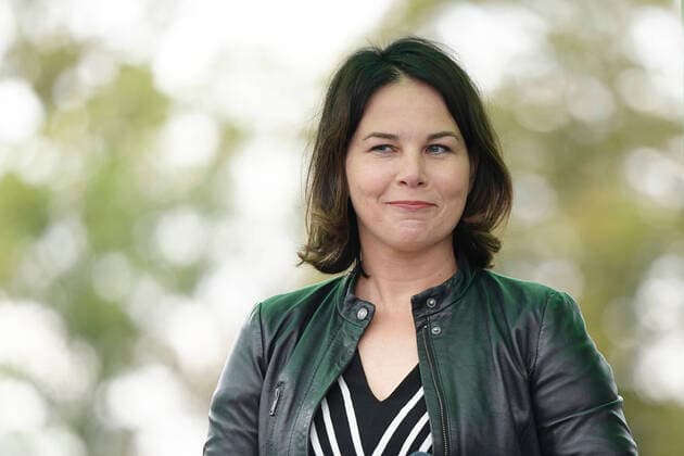 News Bilder des Tages Die Bundesvorsitzende der Gruenen bei einem Wahlkampfauftritt in Pulheim bei Koeln Aktuell, 04.09.2020, Pulheim, Annalena Baerbock bei einem Wahlkampfauftritt vor Ihren Mitgliedern im Rahmen der NRW Kommunalwahl 2020 Pulheim Nordrhein-Westfalen Deutschland