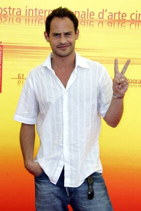 Moritz Bleibtreu Actor Agnes And His Brothers, Photocall, 61st Venice Film Festival Lido, Venice, Italy 05 September 2004 Am 05.09.2004 Beim Photocall Zu Agnes Und Seine Brï¿½der, 61. Internationale Filmfestspiele Von Venedig Photocall At Venice Film Festival 2004  Copyright: MaryxEvansxAllstarxGrahamxWhitbyxBoot 12974046