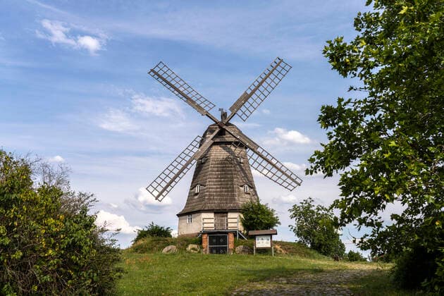 Windmühle Holländermühle auf dem Mühlenberg in Jerichow, Jerichower Land, Sachsen-Anhalt, Deutschland Holländermühle Dutch Mill windmill on the Mühlenberg Mill Mountain, Jerichow, Jerichower Land, Saxony-Anhalt, Germany