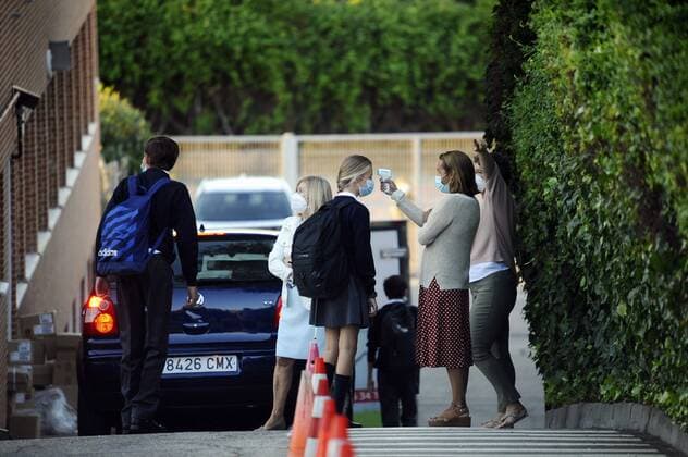 Bilder des Jahres 2020, Entertainment 09 September Entertainment Themen der Woche KW37 Entertainment Bilder des Tages Princess Leonor de Borbon during the first day of Santa Maria de los Rosales school 2020 2021 in Madrid on Wednesday , 09 September 2020 Cordon Press *** Princess Leonor de Borbon during the first day of Santa Maria de los Rosales school 2020 2021 in Madrid on Wednesday , 09 September 2020 Cordon Press 