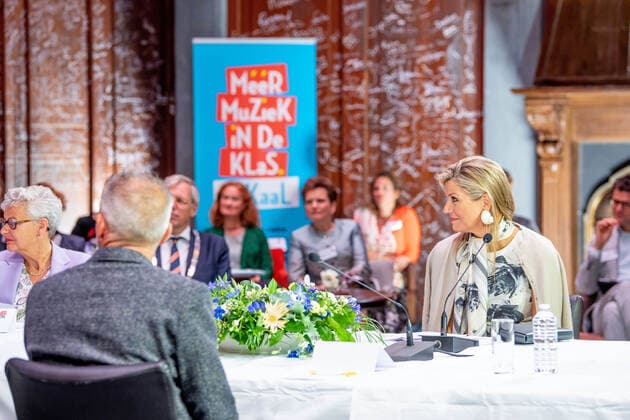 09-09-2020 Katwijk Queen Máxima attended the national Music Table Day (MuziekTafeldag), organized by the Méér Muziek in de Klas foundation, in the Theaterhangaar in Katwijk. During the national Music Table Day, representatives of education, municipalities and cultural institutions came together, both physically and online.  Copyright: xPPEx