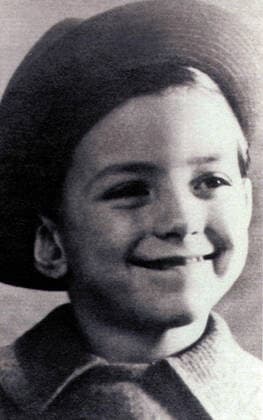 1940s, Milan, Italy: SILVIO BERLUSCONI as a young boy. Milan Italy - ZUMAq04_ 20010511_kee_z03_035 Copyright: xBerlusconixFamilyxAlbumx