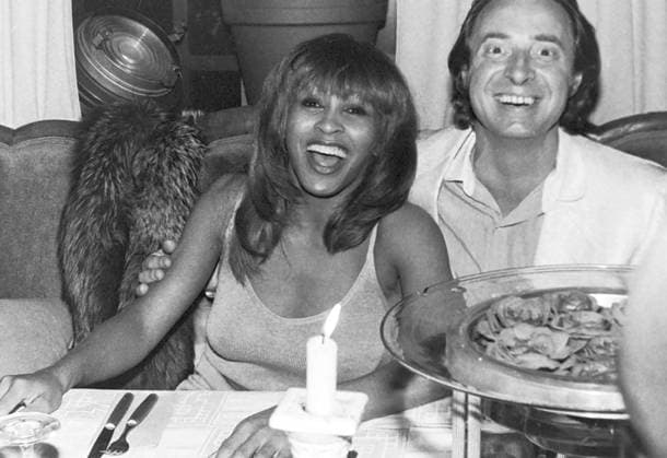 Archiv Tina Turner Monti Lueftner Ariola Muenchen 1980-90 Archiv Motive Kays Bistro Gaeste Muenchen