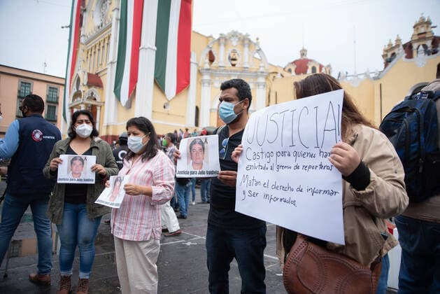 September 10, 2020, Xalapa, Veracruz, Mo xico: Companions and colleagues of Julio Valdivia demonstrate in the Plaza Lerdo in the Center of Xalapa to demand justice for another journalist murdered in the state. Xalapa MÃ xico - ZUMAqp1_ 20200910_zip_qp1_002 Copyright: xHectorxAdolfoxQuintanarxPerezx