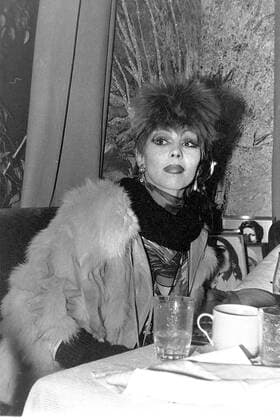 Archiv Romy Haag Muenchen 1986 Archiv Motive Kays Bistro Gaeste Muenchen *** Archive Romy Haag Munich 1986 Archive Motifs Kays Bistro Guests Munich