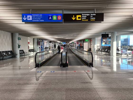 Themenfoto: Corona, Urlaub, Mallorca, 13.09.2020 Urlauberfreie Gänge auf dem Flughafen von Palm de Mallorca, Themenfoto: Corona, Urlaub, Mallorca - Jogi Eibner-Pressefoto Copyright: xAugstx xEibner-Pressefotox EP_jat