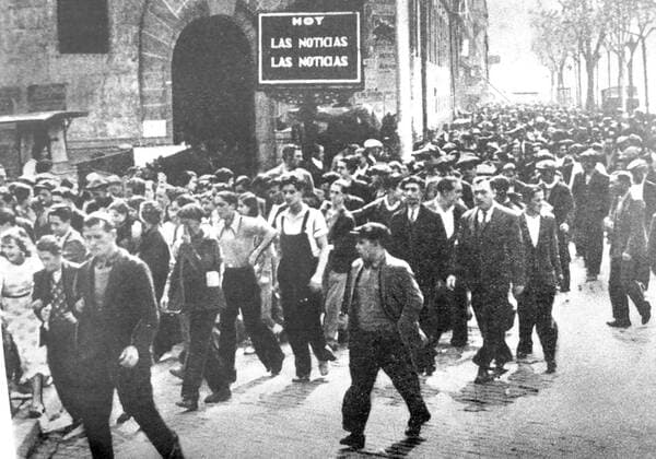 Black and white photograph of a demonstration of the Popular Front in Madrid in July 1936. WorldxHistoryxArchive 917_33_WHA_134_0216
