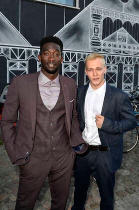 Farba Dieng und Julius Nitschkoff bei der Ankunft zur 21. Verleihung der First Steps Awards 2020 im Säälchen. Berlin, 14.09.2020