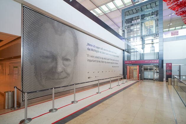 Flughafen BER, Testbetrieb mit Komparsen 15.09.2020,Schönefeld,Brandenburg,Deutschland,GER,Flughafen BER Berlin Brandenburg Willy Brandt.Probebetrieb.Willy Brandt Bild. *** 15 09 2020,Schoenefeld,Brandenburg,Germany,GER,Airport BER Berlin Brandenburg Willy Brandt Test run Willy Brandt Picture