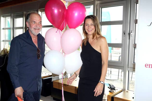 Marek Erhardt und Anja Reschke bei der Verleihung des EMOTION Award 2020 im Ginn Hotel. Hamburg, 15.09.2020