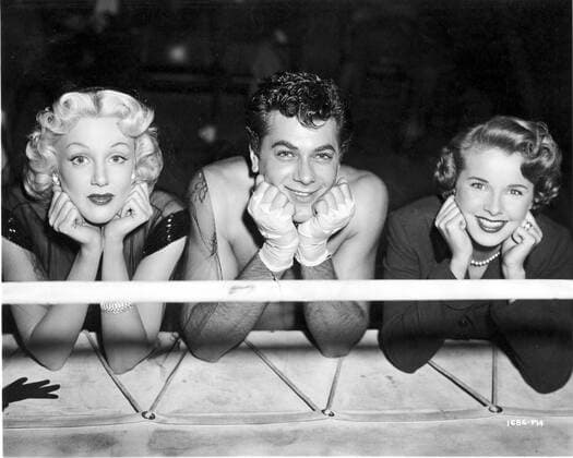 FLESH AND FURY JAN STERLING, TONY CURTIS, MONA FREEMAN Date: 1952  Mandatory credit line: Image courtesy UNIVERSAL PICTURES Ronald Grant Archive Mary Evans