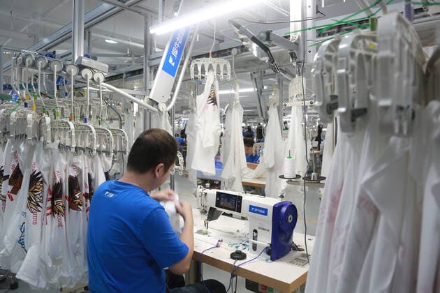 HANGZHOU, CHINA - SEPTEMBER 16: An employee works at the Xunxi Digital Factory on September 16, 2020 in Hangzhou, Zhejiang Province of China. Alibaba Group unveils its new manufacturing model - the Xunxi Digital Factory on Wednesday.  Copyright: xVCGx CFP111299078761