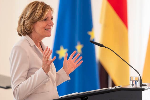 Ministerpräsidentin Malu Dreyer verleiht berufsbezogene Titel 15.09.2020