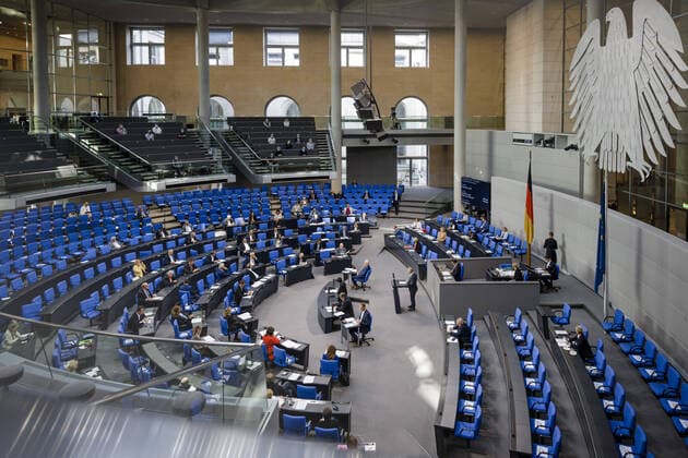 Julia Kloeckner, Bundesministerin fuer Ernaehrung und Landwirtschaft, spricht im Rahmen der aktuelle Stunde zum Thema ASP im des Deutschen Bundestag in Berlin, 17.09.2020. Berlin Deutschland