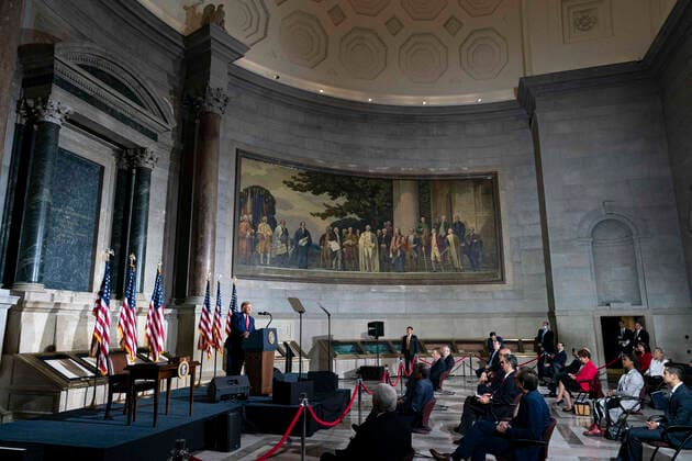 September 17, 2020, Washington, District of Columbia, USA: United States President Donald J. Trump makes remarks at the White House Conference on American History in observance of Constitution Day at the National Archives in Washington, DC on Thursday, September 17, 2020 Washington USA - ZUMAs152 20200917_zaa_s152_132 Copyright: xAlexxEdelmanx