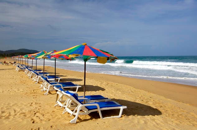 Phuket, Thailand, Sonnenschirme am Strand, Patong Beach, McPINS