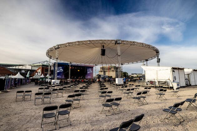 Hamburg, 19. September 2020 - Niels Frevert bei einem Konzert auf der Festival Village Stage im Rahmen des Reeperbahn Festivals 2020