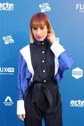 Hamburg Suzane Popsängerin aus Frankreich bei der Verleihung des Anchor Award 2020 im St. Pauli Theater Hamburg Reeperbahn Festival International Music Award 19.9.2020