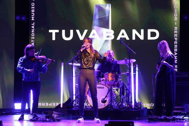 Hamburg Tuvaband aus Norwegen bei der Verleihung des Anchor Award 2020 im St. Pauli Theater Hamburg Reeperbahn Festival International Music Award 19.9.2020