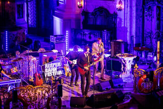 Hamburg, 19. September 2020 - Die Sterne (Frank Spilker) bei einem Konzert in der Hauptkirche St. Michaelis im Rahmen des Reeperbahn Festivals 2020