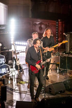 Hamburg, 19. September 2020 - Die Sterne (Frank Spilker) bei einem Konzert in der Hauptkirche St. Michaelis im Rahmen des Reeperbahn Festivals 2020